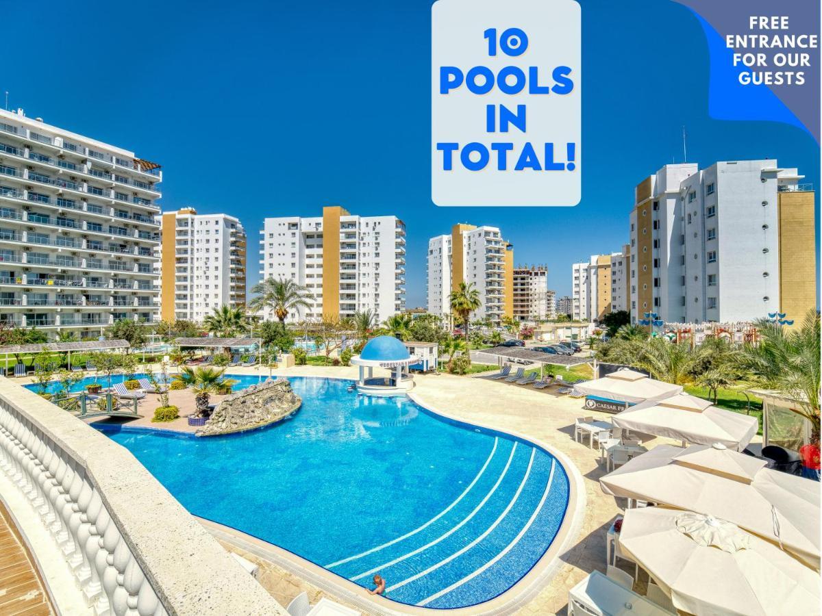 Luxury Sea View Two Bedroom Apartment In Caesar Resort & Spa, Long Beach Perivolia tou Trikomou Kültér fotó